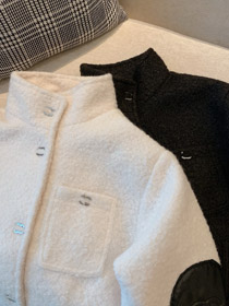 Chanel nowa krótka wyściełkowana kurtka z zamknięciem przyciskiem i kołnierzem stojącym-5372  